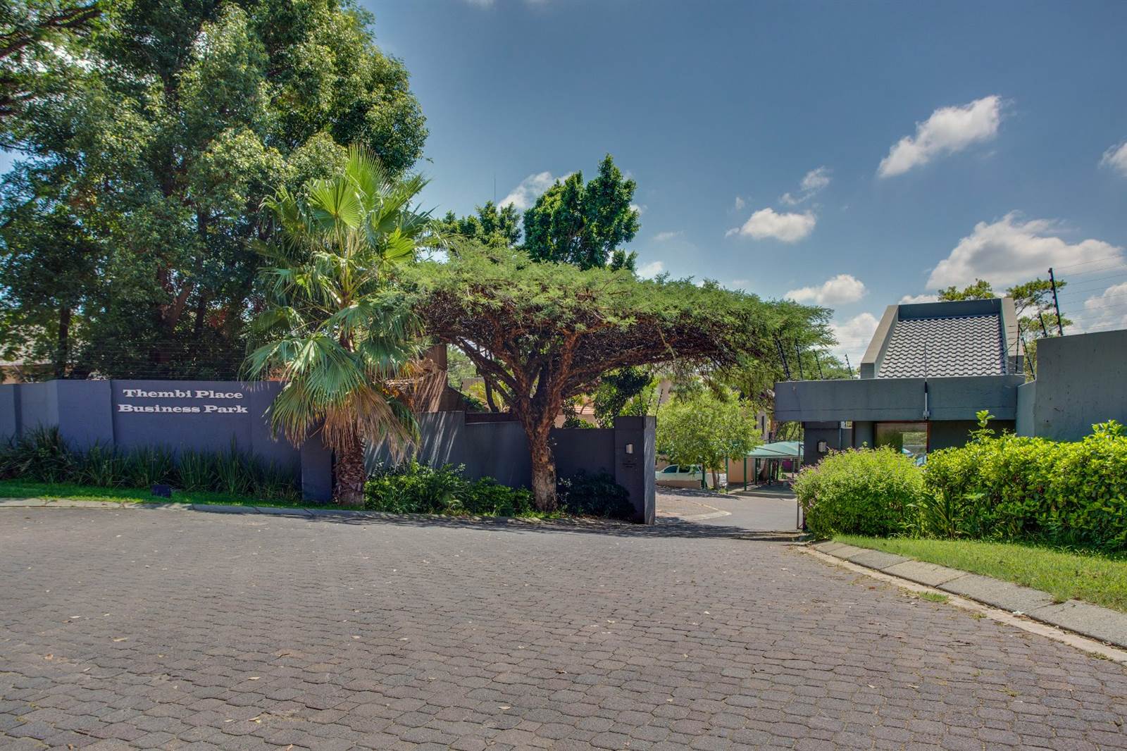 340  m² Commercial space in Lonehill photo number 23