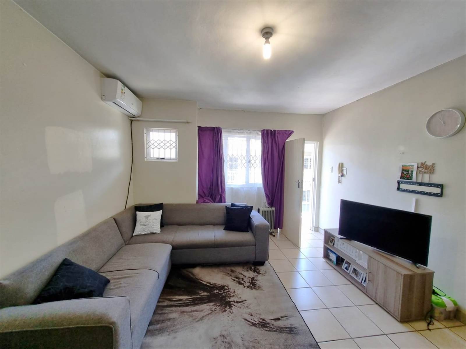 2 Bed Apartment in Stanger Central photo number 2