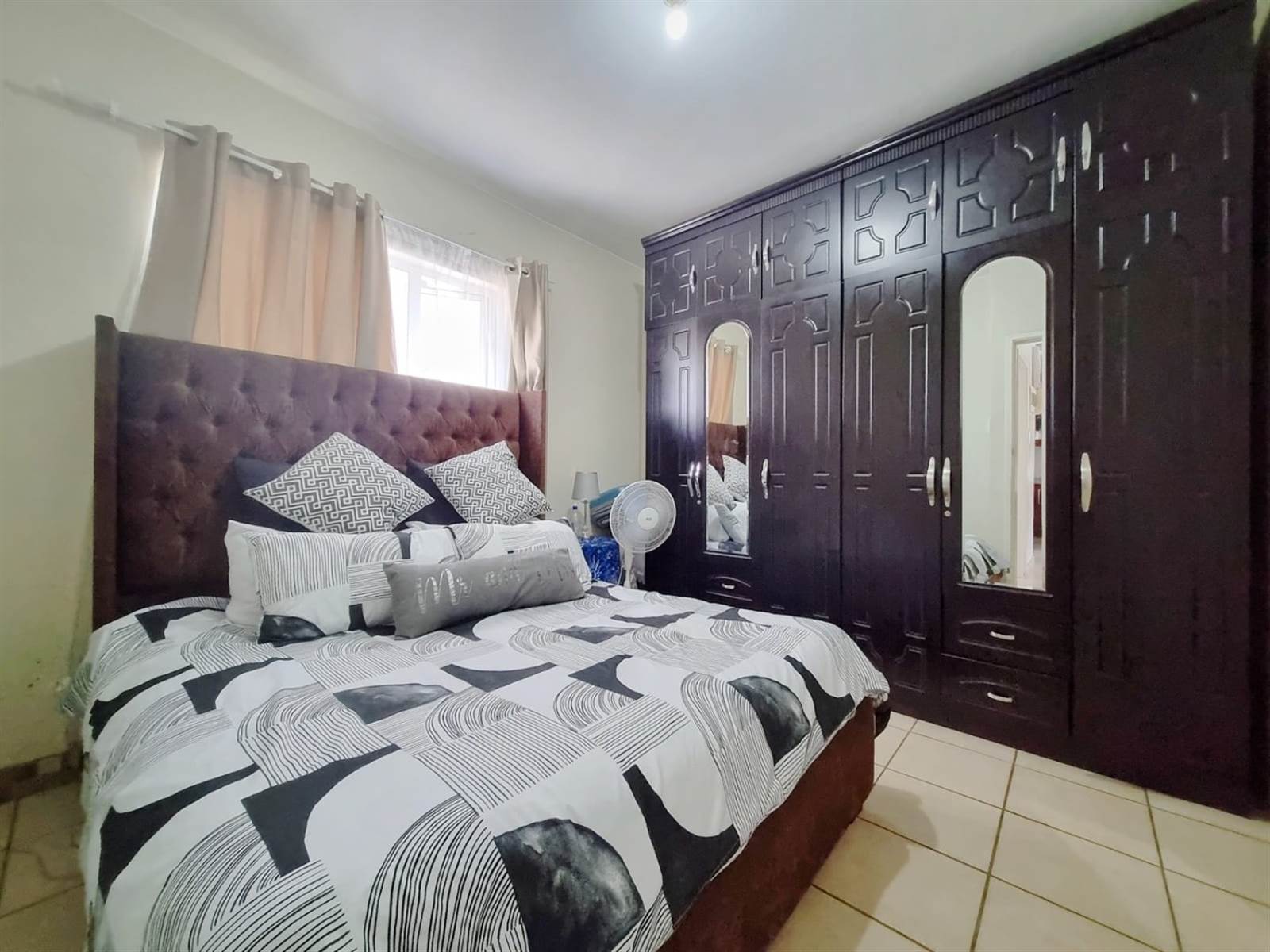 2 Bed Apartment in Stanger Central photo number 6