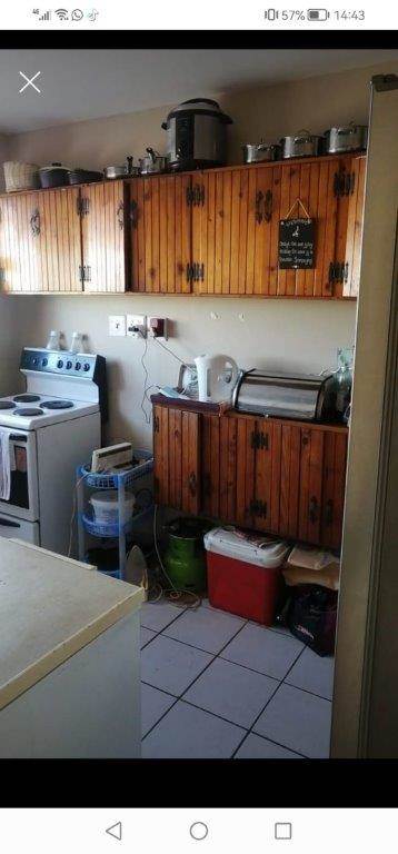 2 Bed Flat in Algoa Park photo number 2