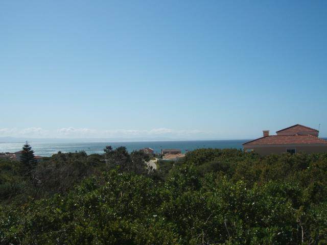 646 m² Land available in St Francis Bay photo number 1