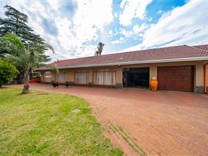 3 Bed House in Modder East