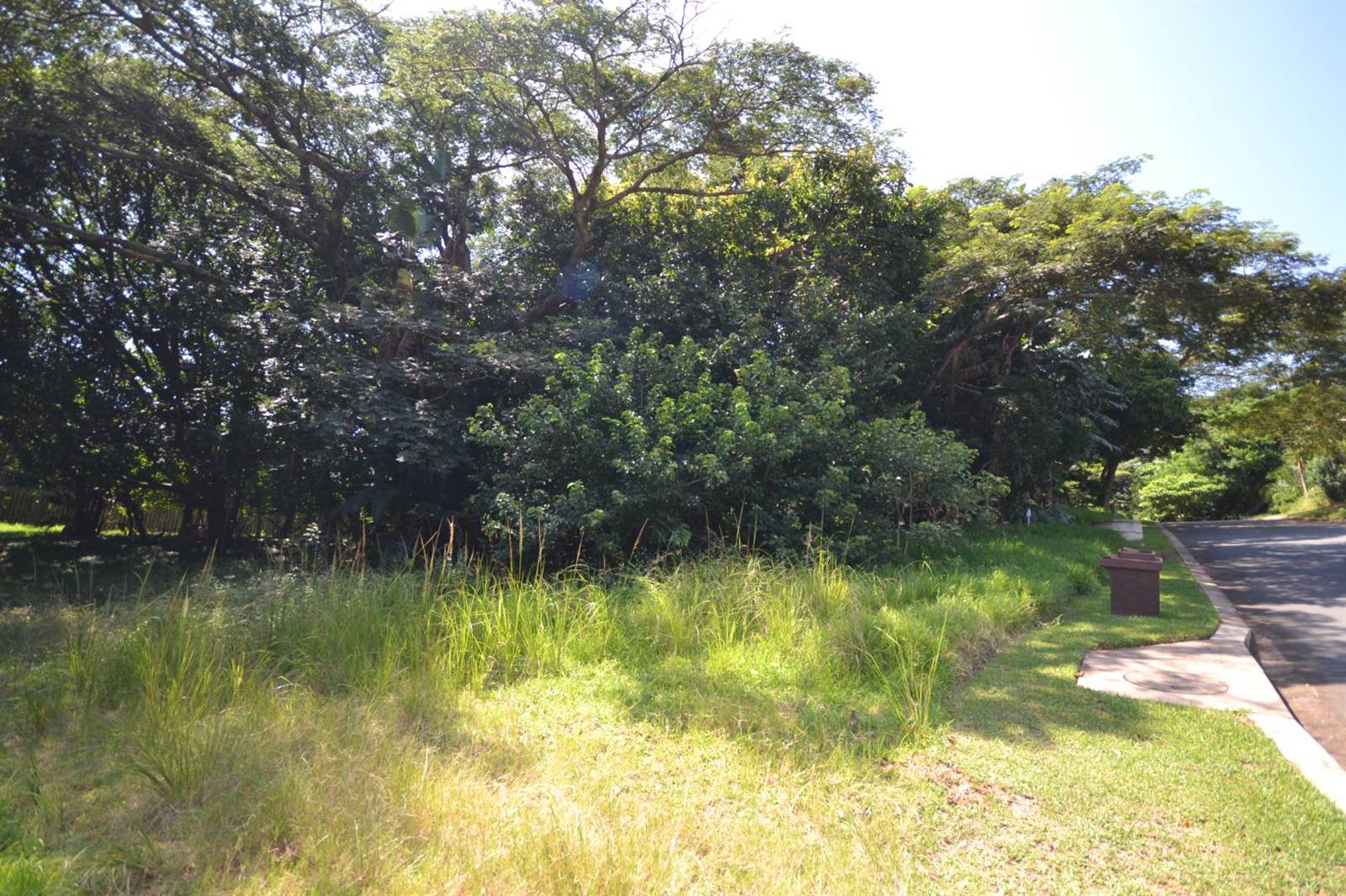 1100 m² Land available in Simbithi Estate photo number 7