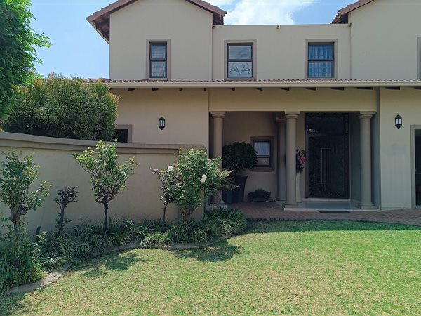 4 Bed House in Eldo View