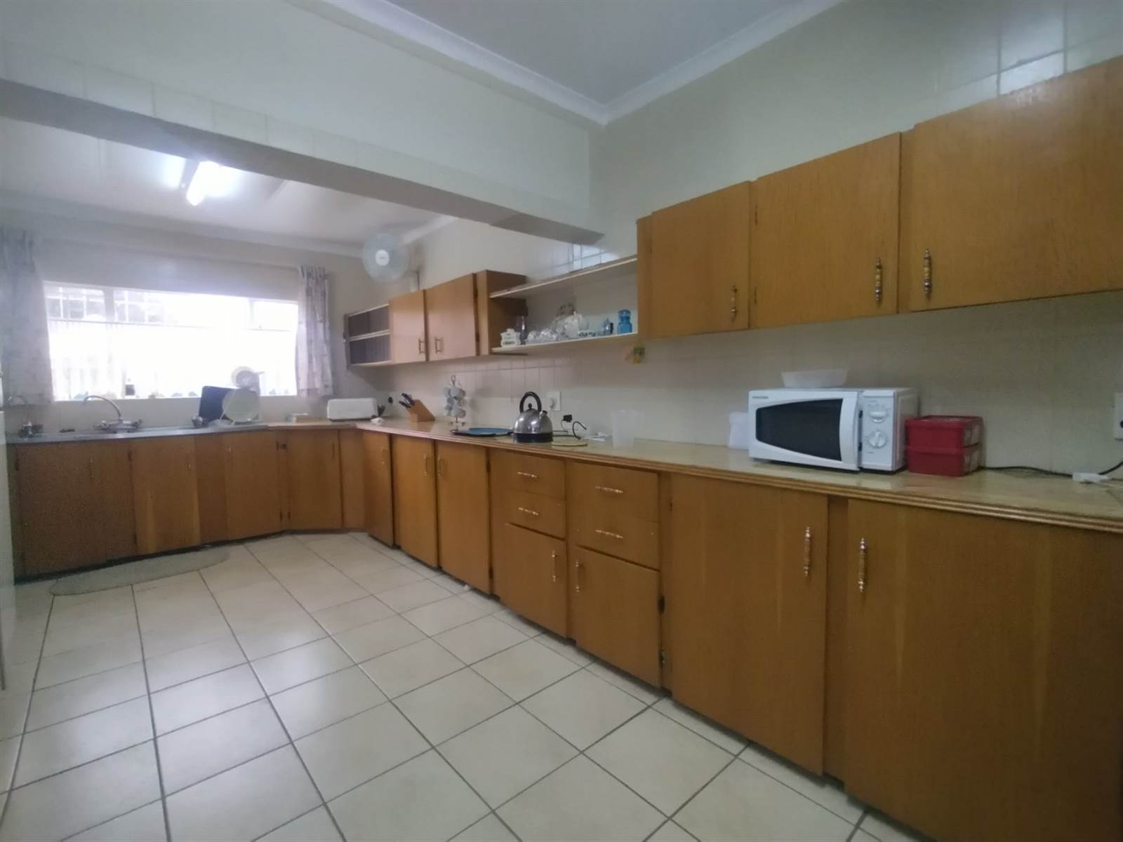 4 Bed House in Rensburg photo number 5