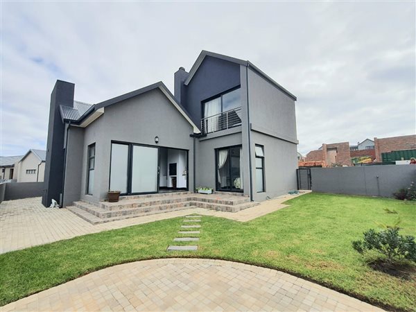 2 Bed House in Hartenbos