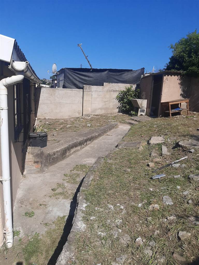 2 Bed House for sale in Duncan Village T4540375 Private Property