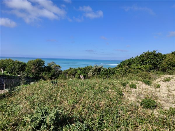 734 m² Land available in Paradise Beach
