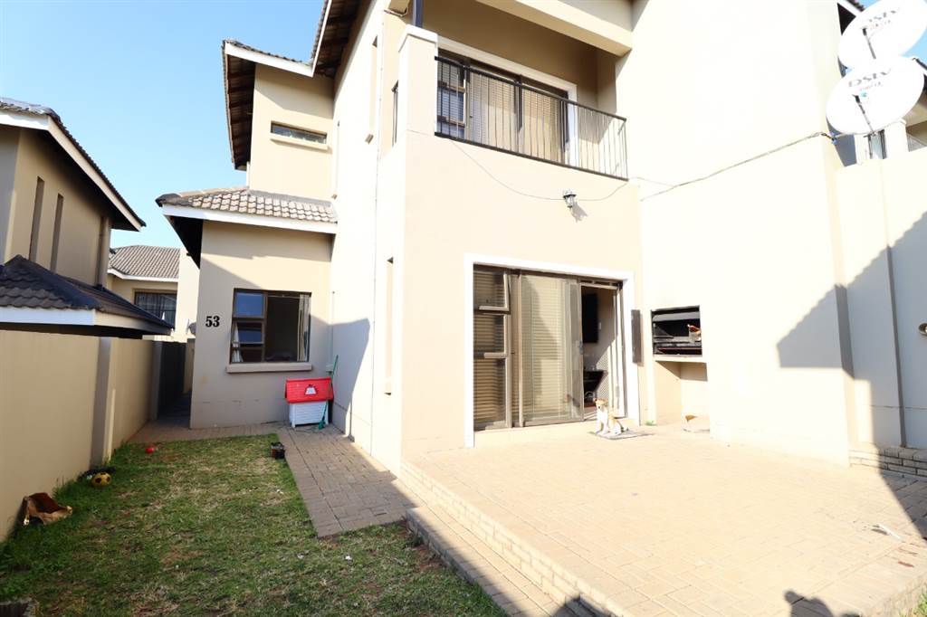 3 Bed Townhouse in Lilyvale photo number 19