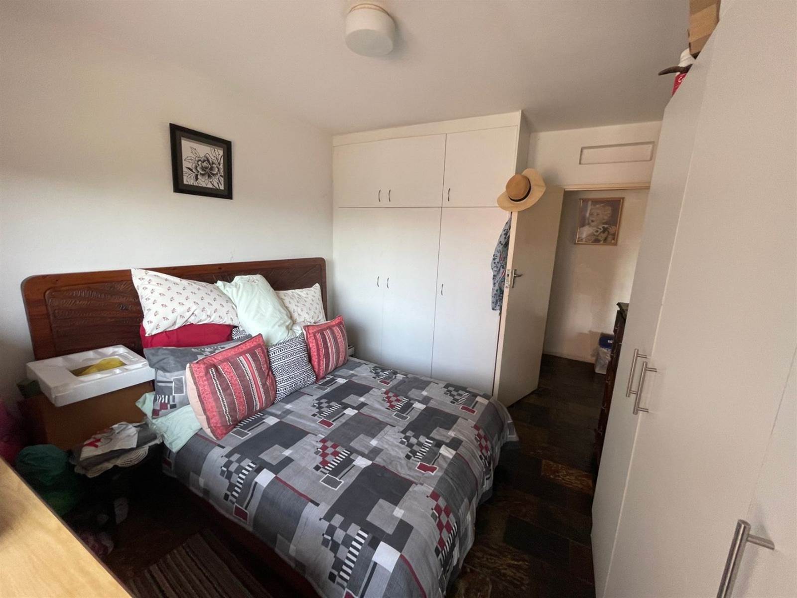2 Bed Apartment in Windermere photo number 13