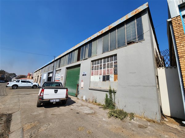 450  m² Industrial space in Driehoek