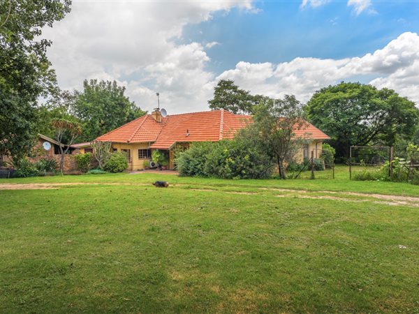 4.7 ha Farm
