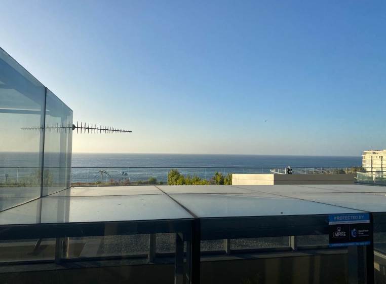 3 Bed Apartment in Bantry Bay photo number 8