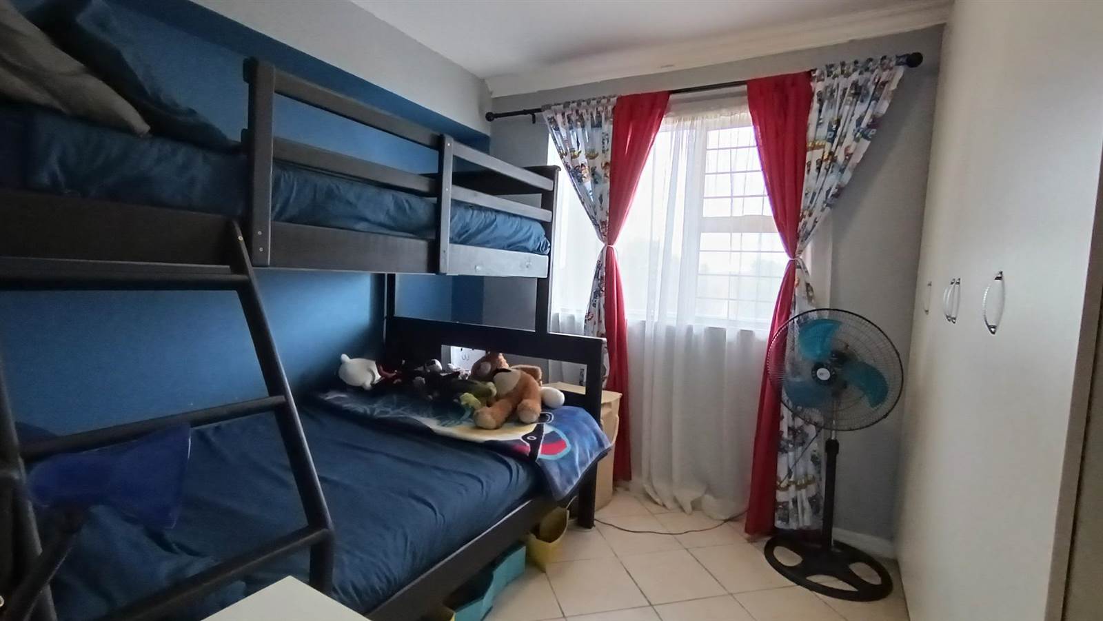 2 Bed Townhouse in Parow photo number 10