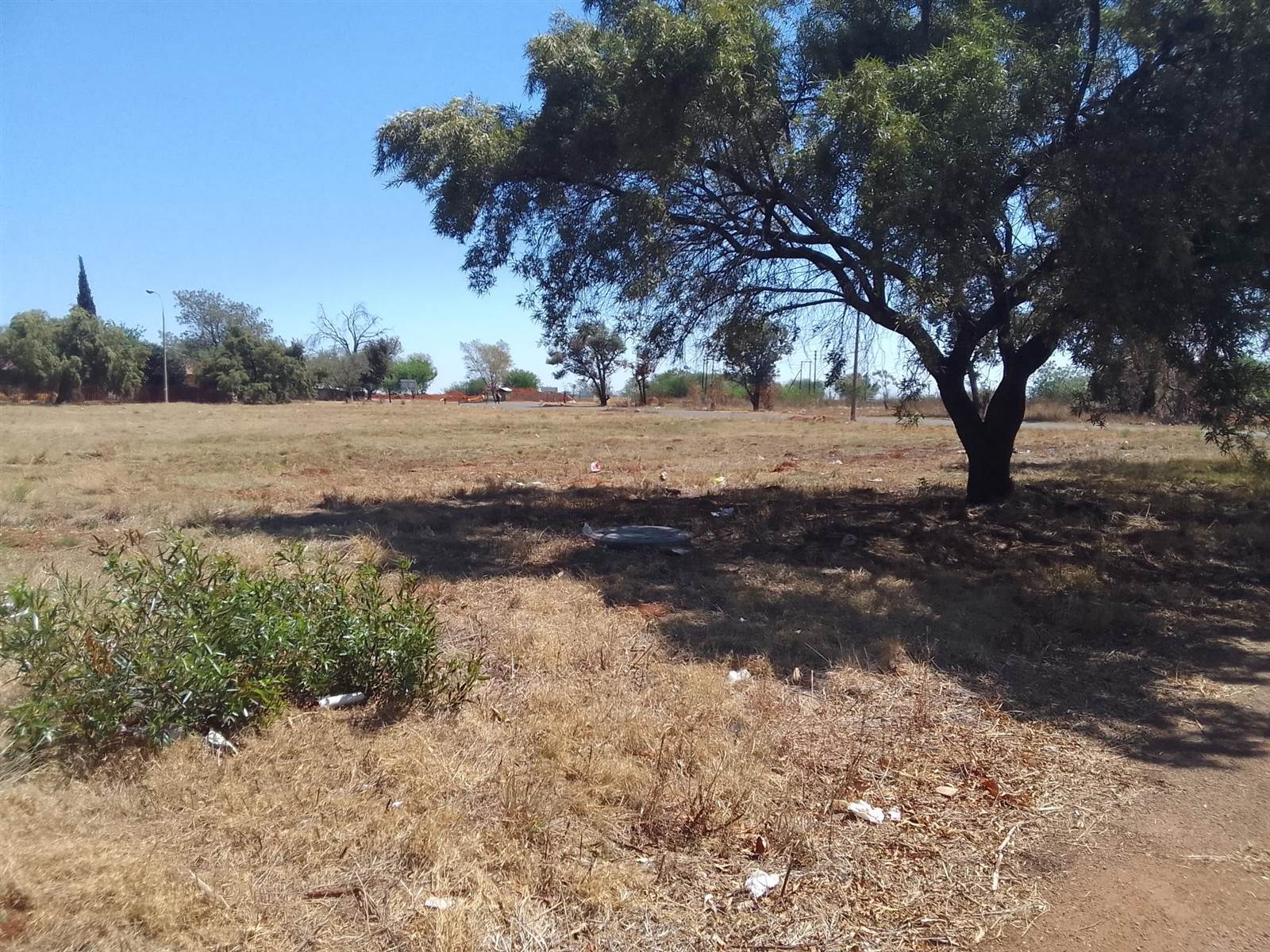 2694 m² Land available in Carletonville photo number 2