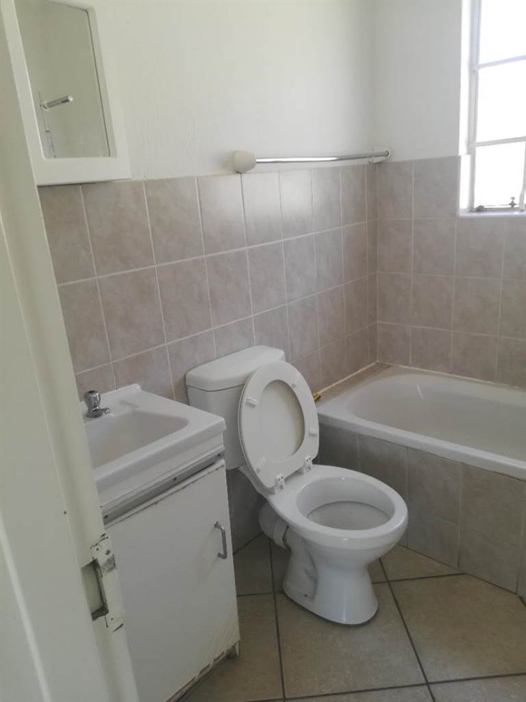 3 Bed House in Cresta photo number 7