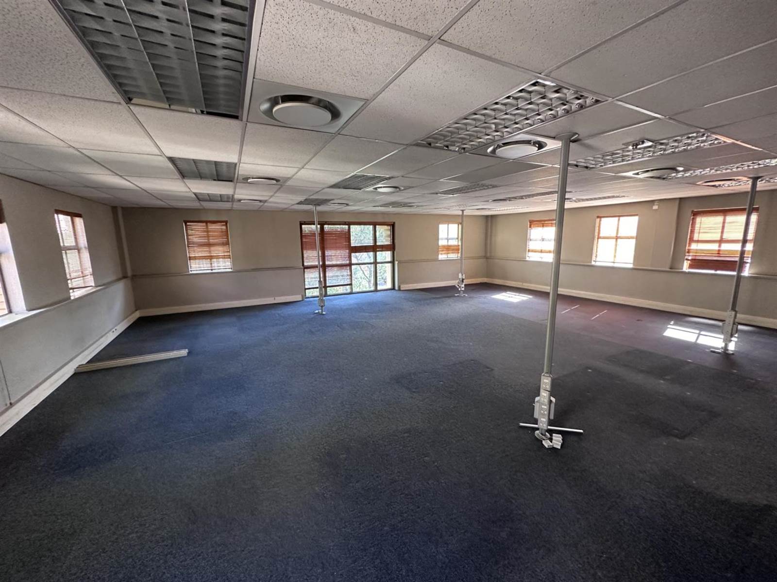 8000  m² Office Space in Faerie Glen photo number 7