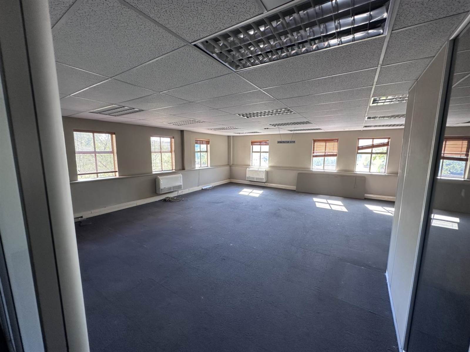8000  m² Office Space in Faerie Glen photo number 4