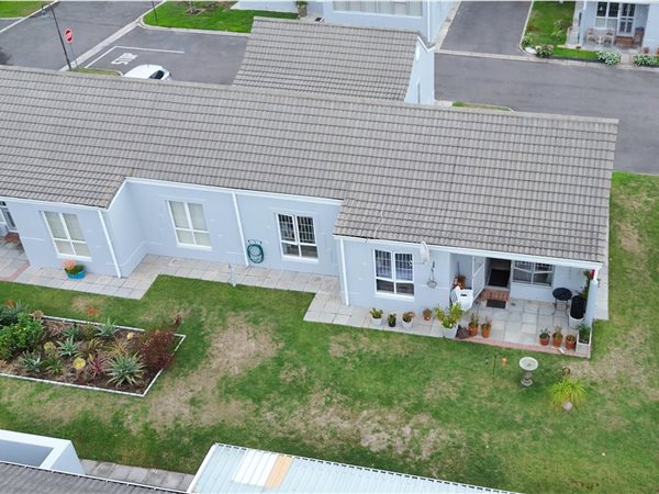 2 Bed Townhouse in Flamingo Vlei
