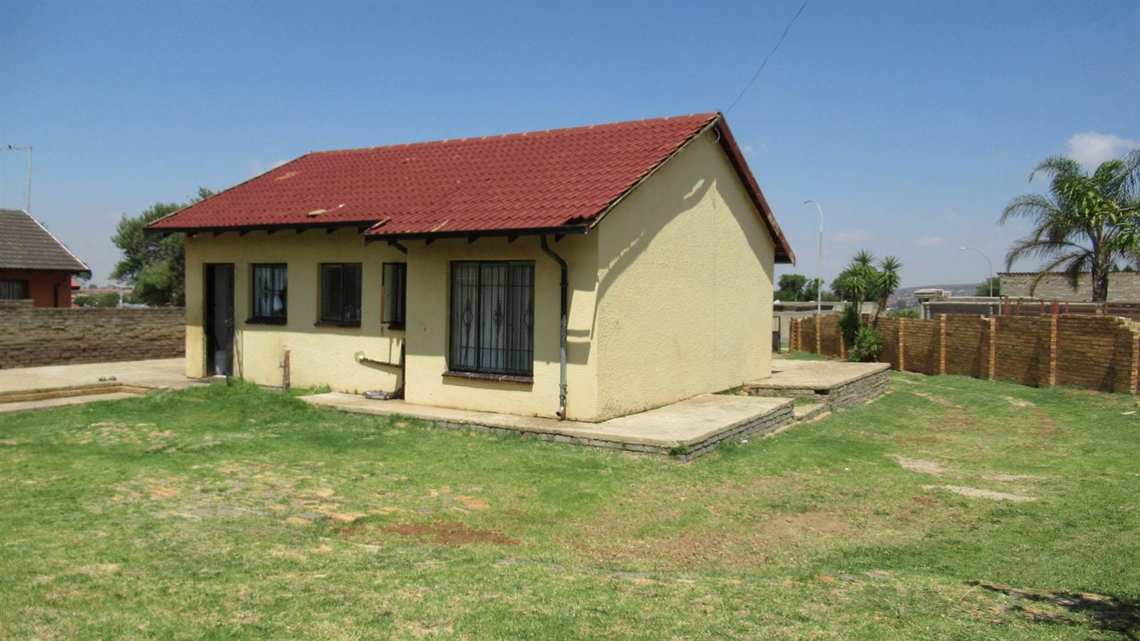 3 Bed House in Lenasia South photo number 20