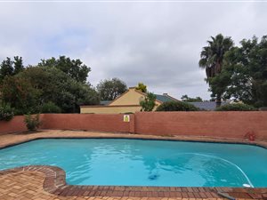 House in Halfway Gardens