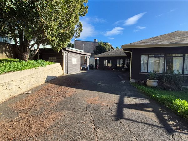 3 Bedroom House 3 Bedroom House