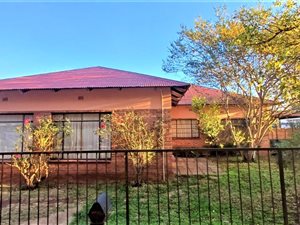 4 Bed House in Casseldale