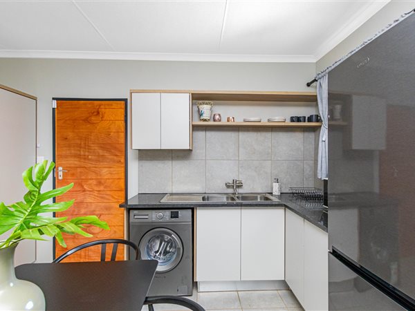 3 Bedroom House 3 Bedroom House