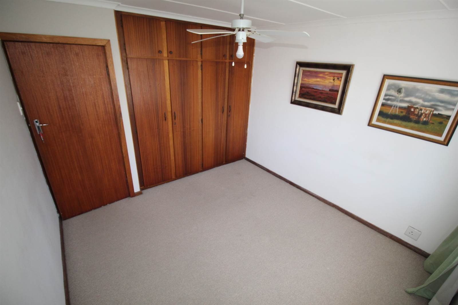 3 Bed Duplex in Beacon Bay photo number 22