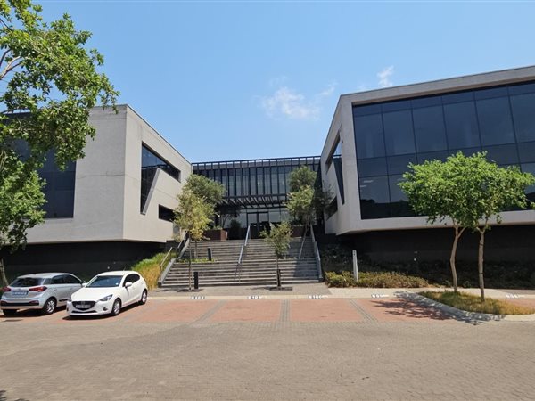 389 m² Commercial space 389 m² Commercial space