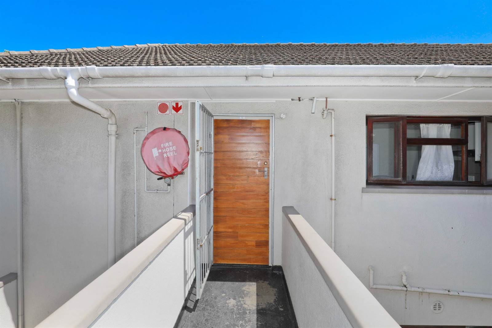 2 Bed Flat in Wynberg photo number 18