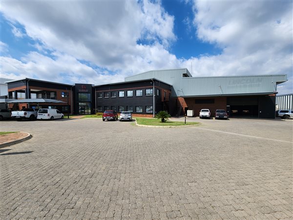 2904  m² Industrial space in Gosforth Park