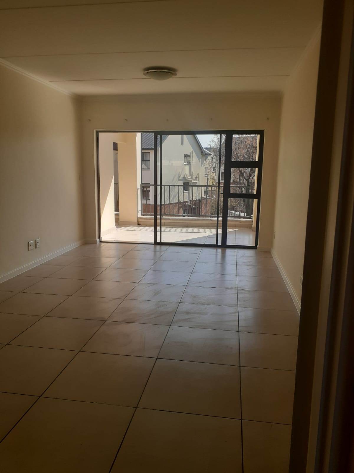 2 Bed Apartment in Kyalami photo number 13