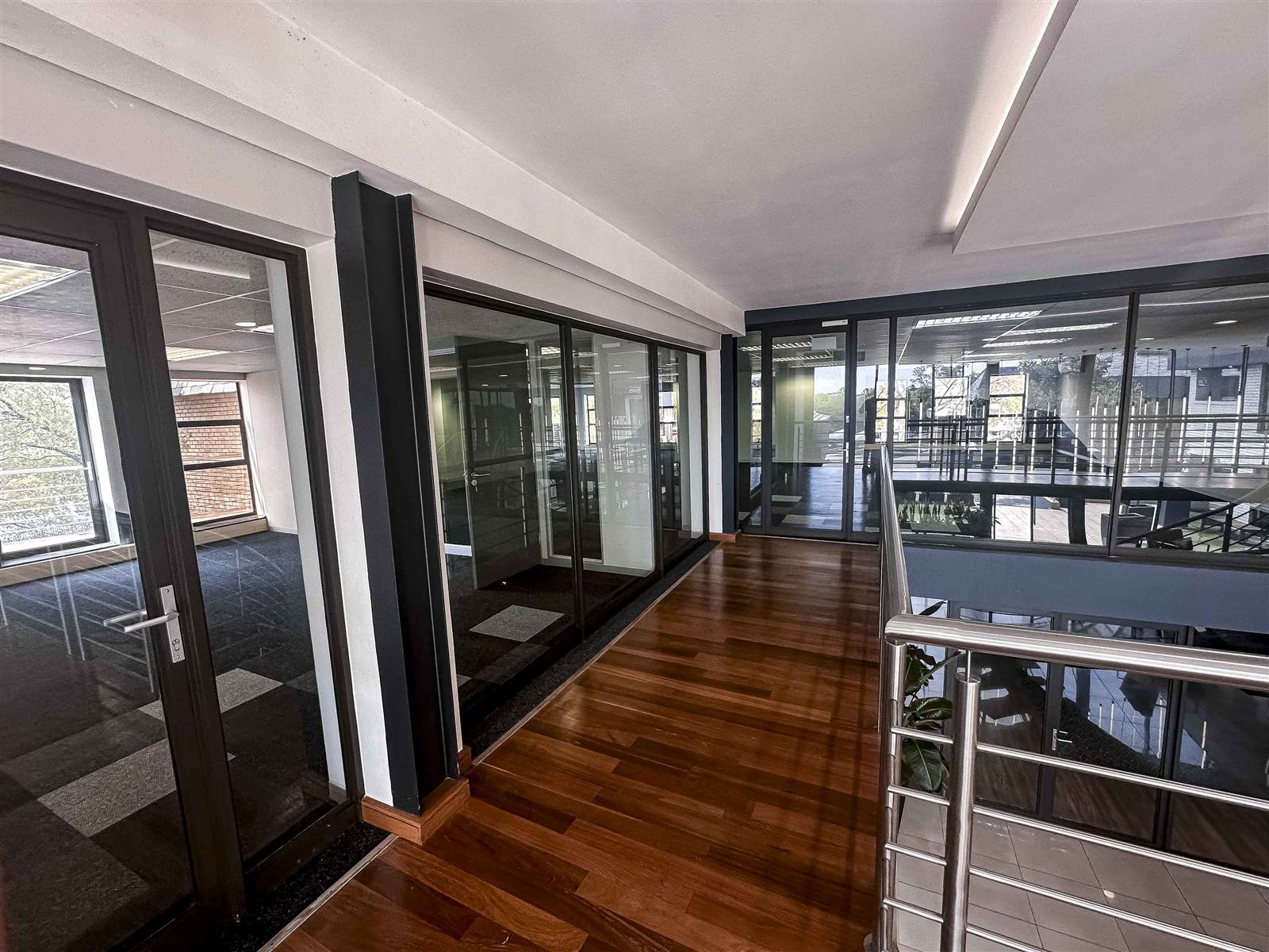292  m² Commercial space in Hurlingham photo number 1