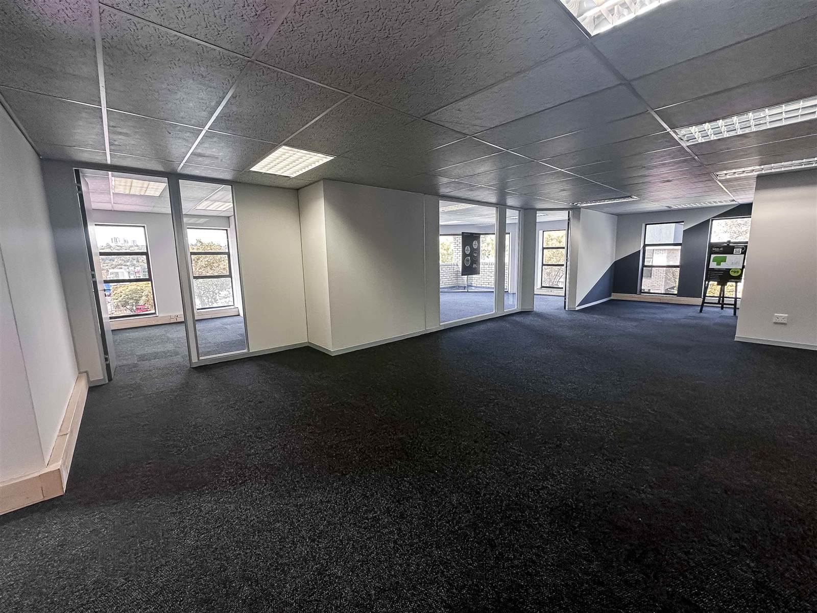 292  m² Commercial space in Hurlingham photo number 15