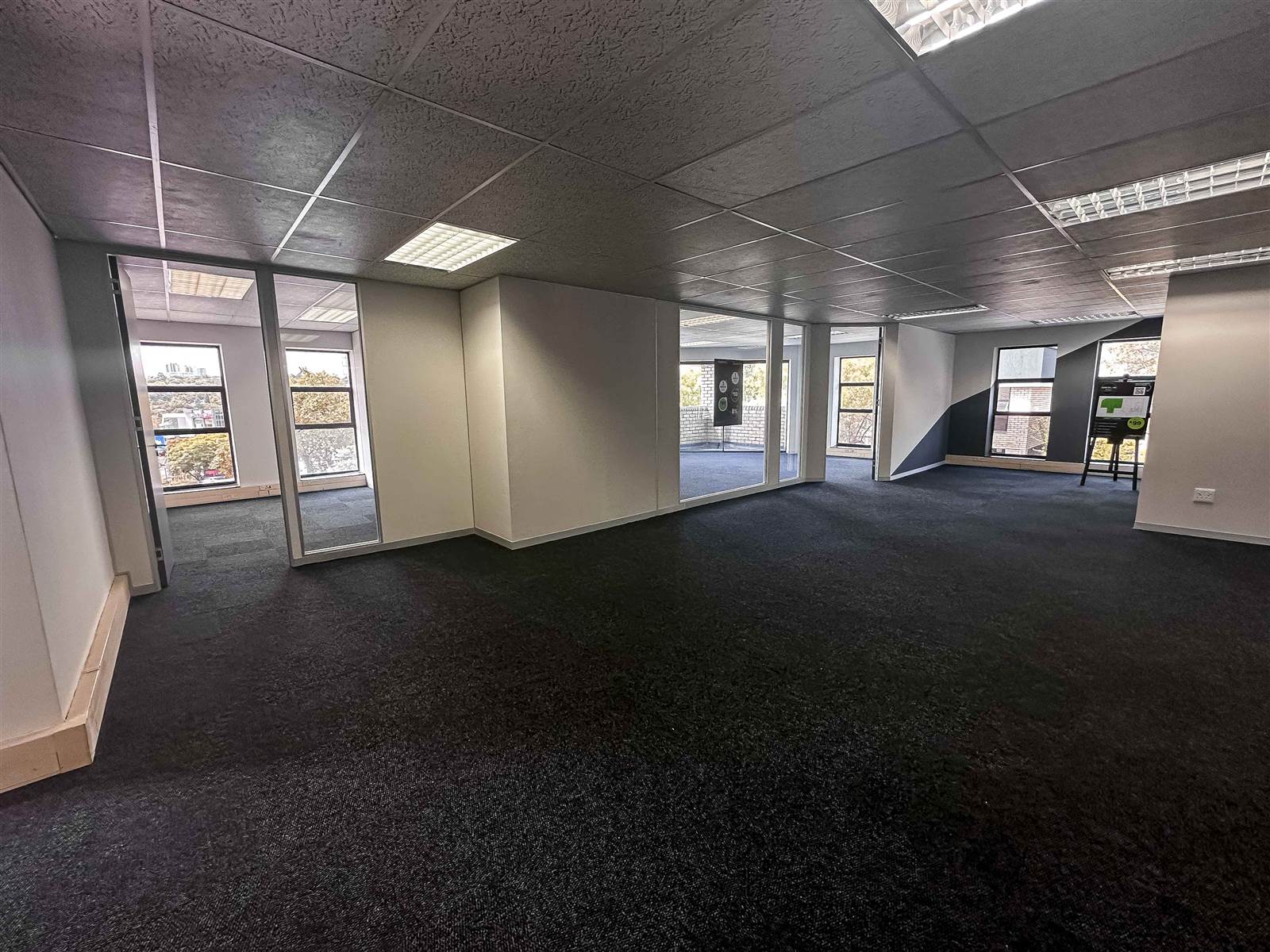 292  m² Commercial space in Hurlingham photo number 14