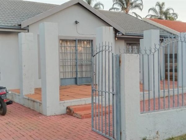 3 Bedroom House