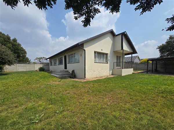3 Bedroom House 3 Bedroom House