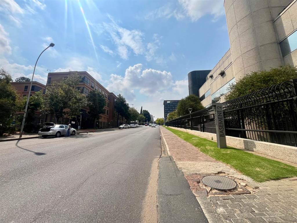 16083  m² Commercial space in Rosebank photo number 4