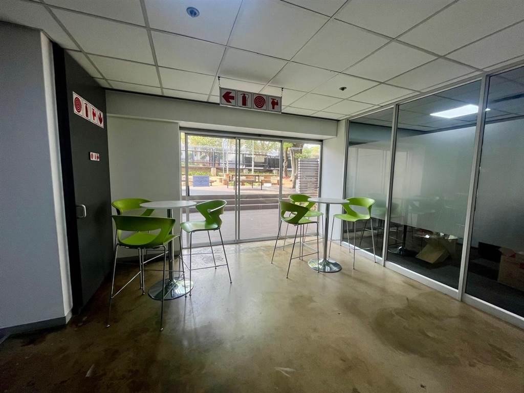 16083  m² Commercial space in Rosebank photo number 13