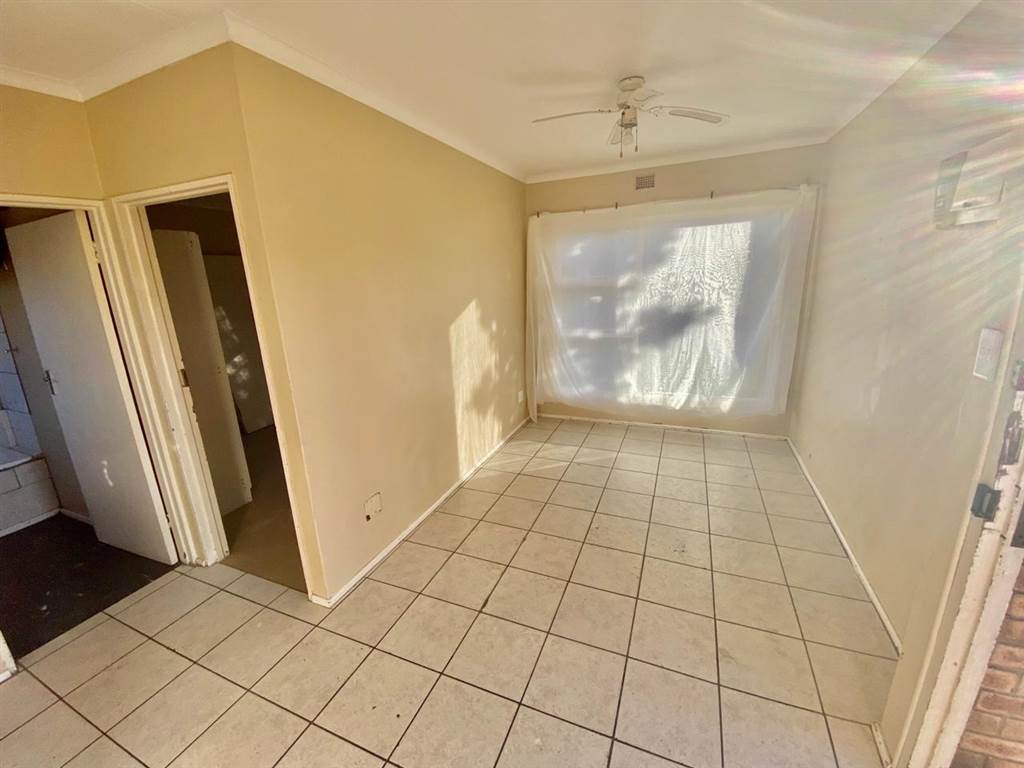 1 Bed House in Algoa Park photo number 4