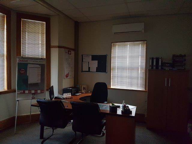 322  m² Commercial space in Bloemfontein photo number 2