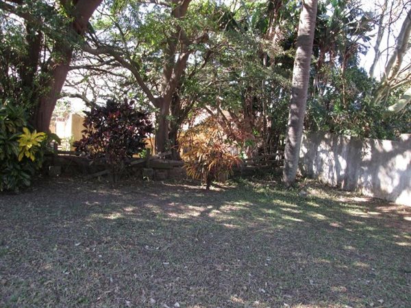 1034 m² Land available in Scottburgh Central