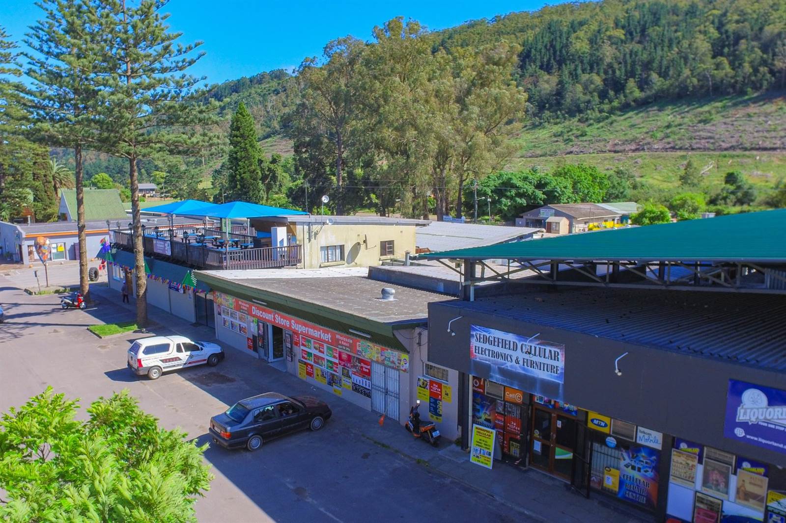 1049  m² Commercial space in Sedgefield photo number 3