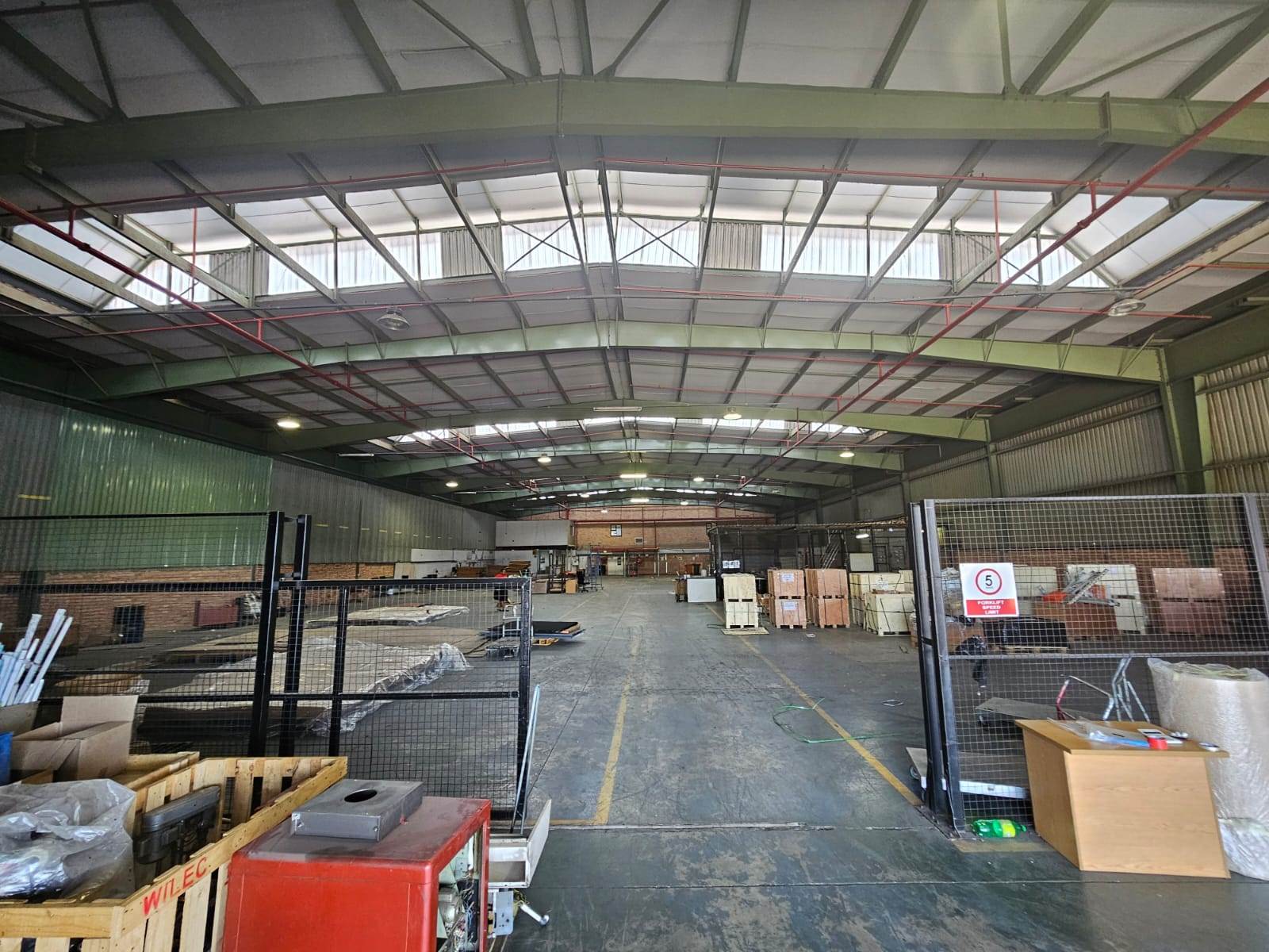 2102  m² Industrial space in City Deep photo number 6