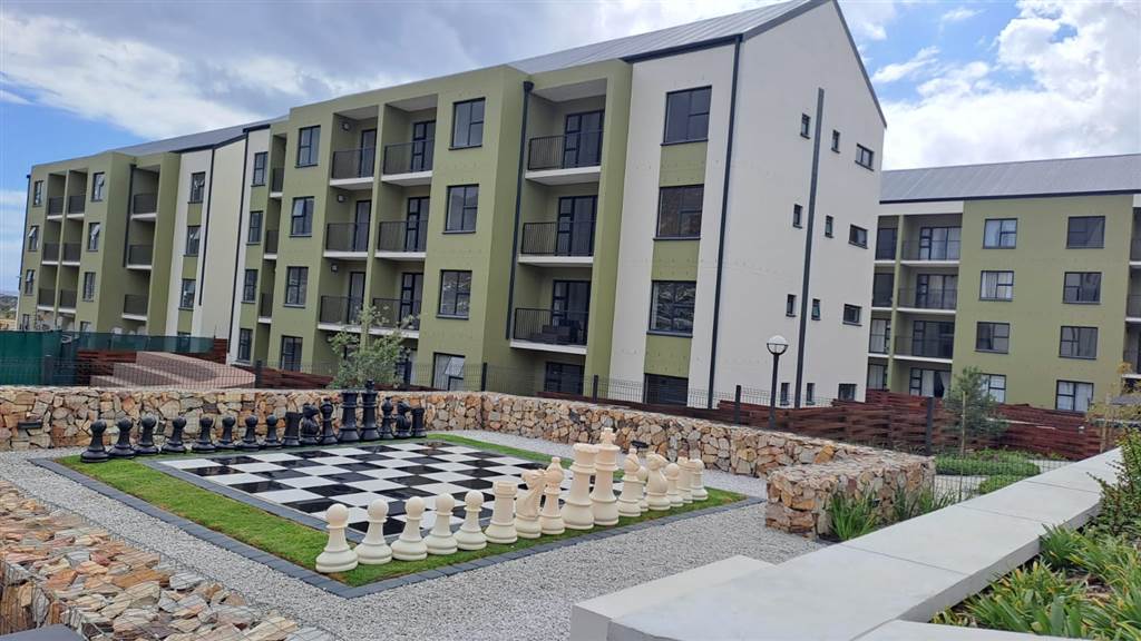2 Bed Apartment in Gordons Bay Central photo number 29