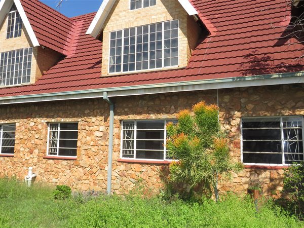5 000 m² Smallholding 5 000 m² Smallholding