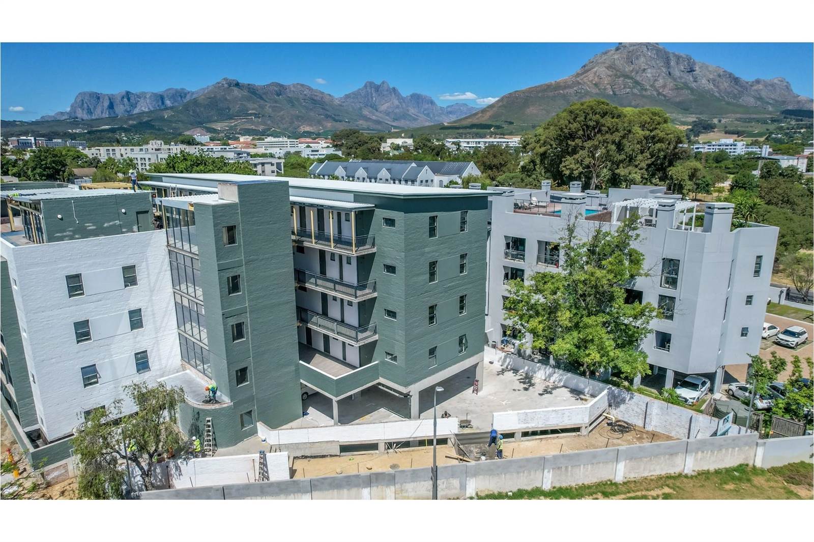 1 Bed Apartment in Stellenbosch Central photo number 13