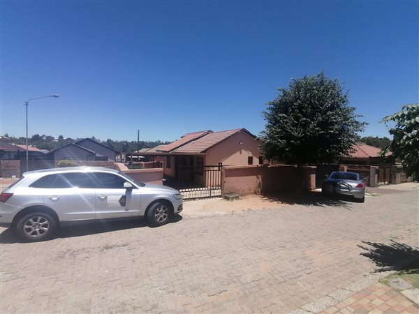 3 Bedroom House 3 Bedroom House