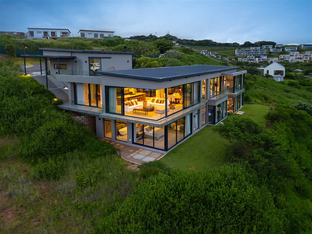 5 Bedroom House 5 Bedroom House
